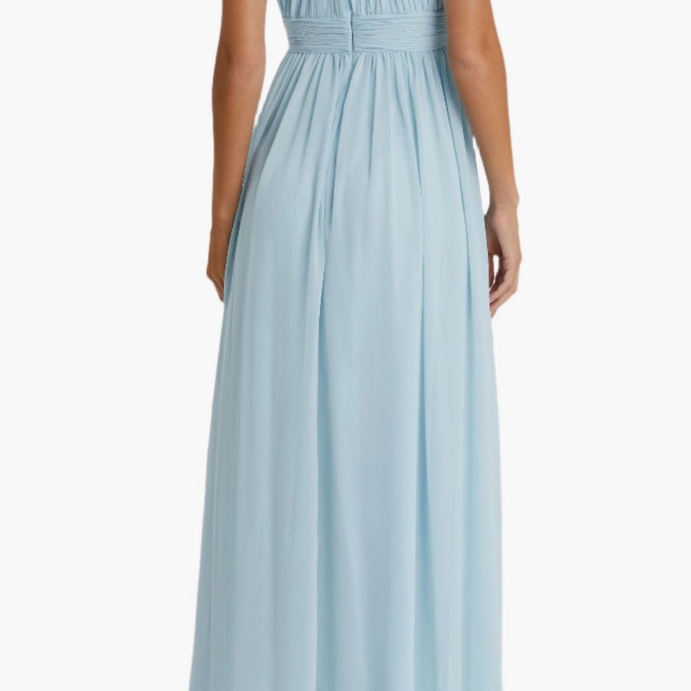 MAC DUGGAL HIGH NECK CHIFFON
GOWN Dress Powder Blue size 16. Worn once. - Picture 2 of 4